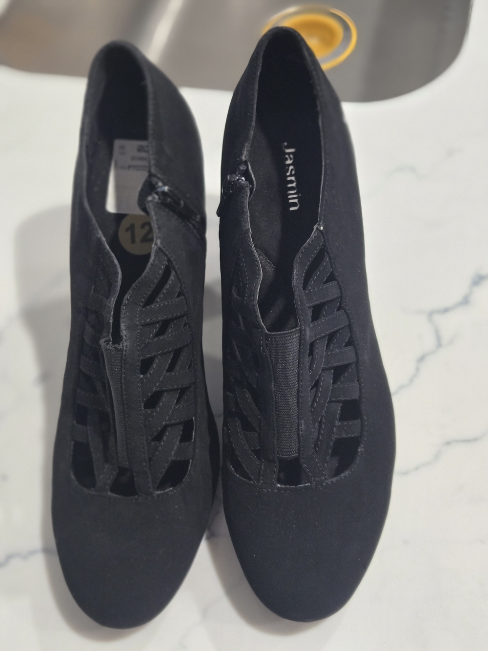 Jasmine Black Women's Slip-On Woven Flats
